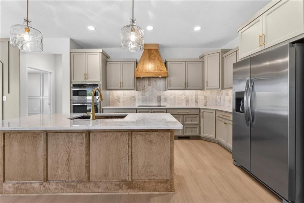 422 NE Lakota Drive — photo 13