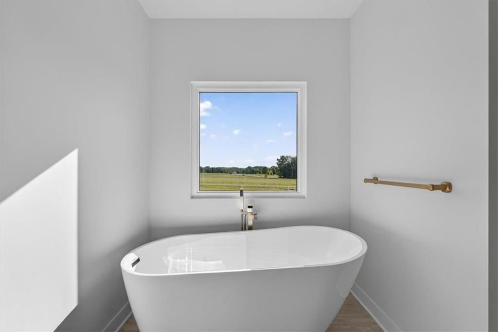 422 NE Lakota Drive — photo 36