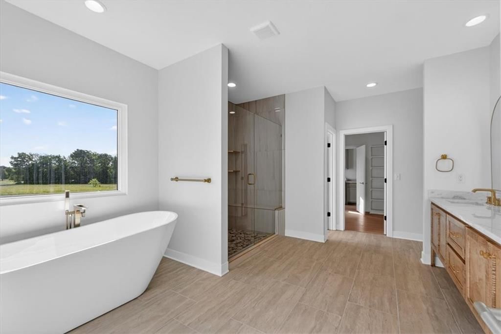 422 NE Lakota Drive — photo 37