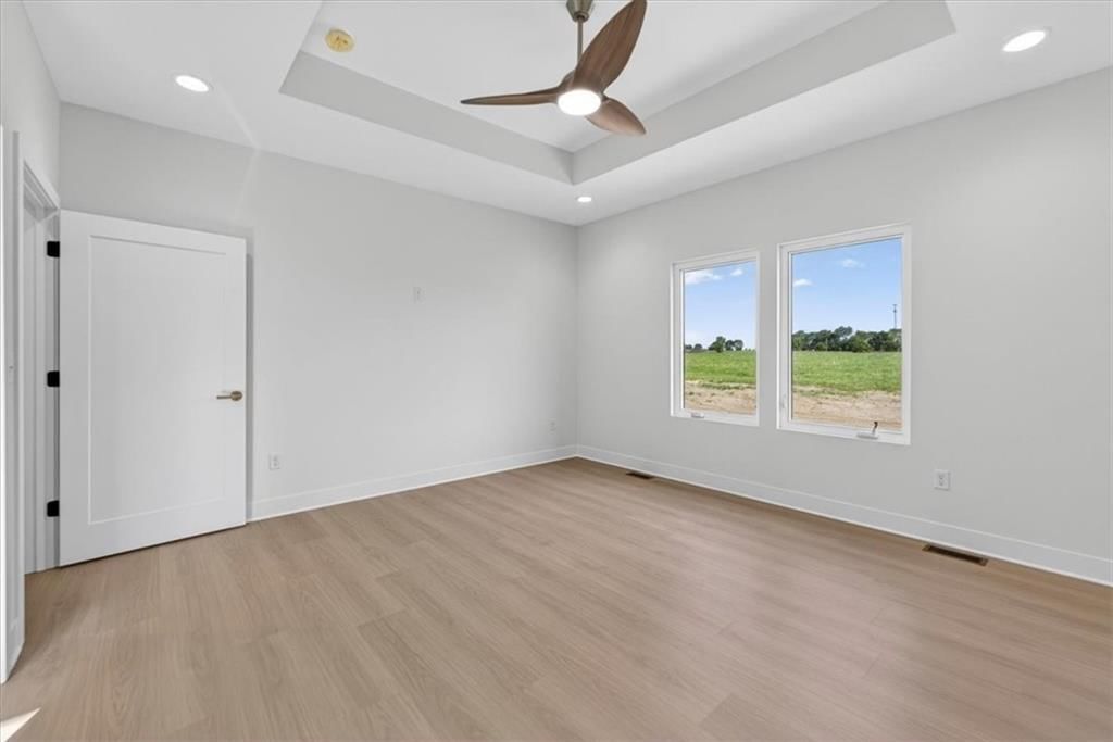 422 NE Lakota Drive — photo 42
