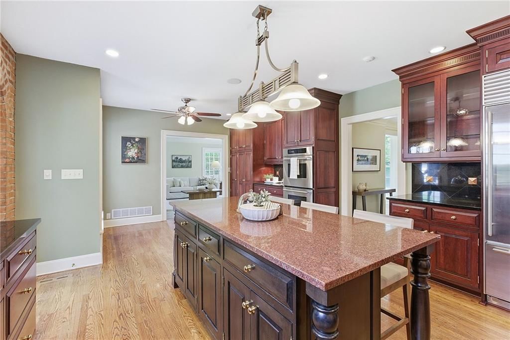 630 W Meyer Boulevard — photo 15