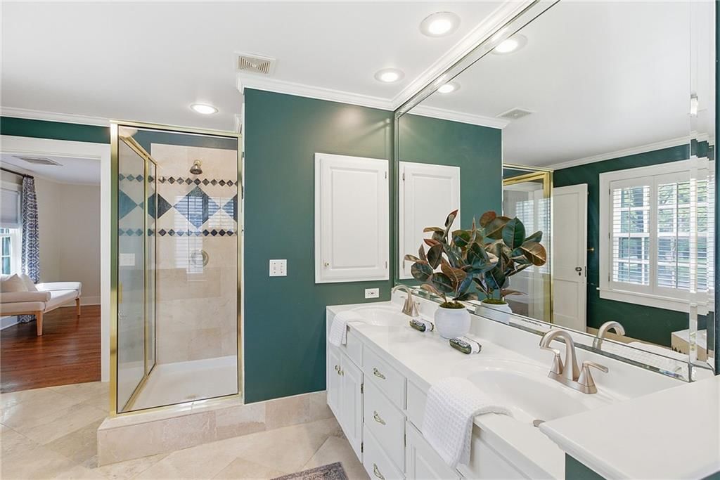 630 W Meyer Boulevard — photo 35