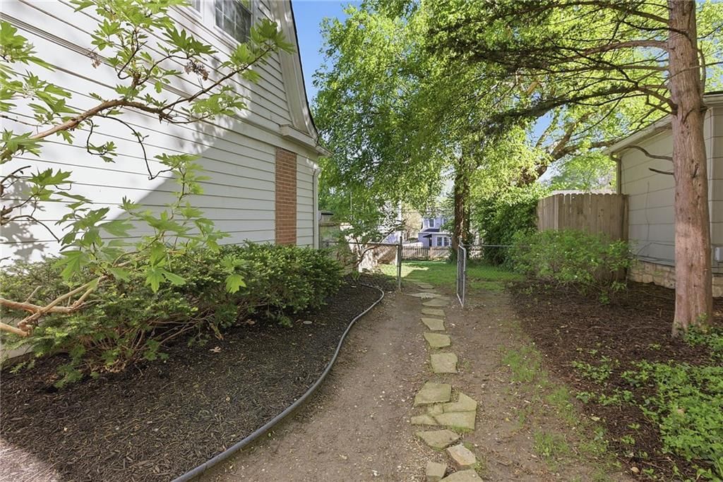 630 W Meyer Boulevard — photo 53