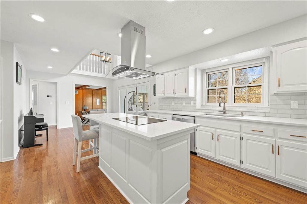 12332 High Drive — photo 4