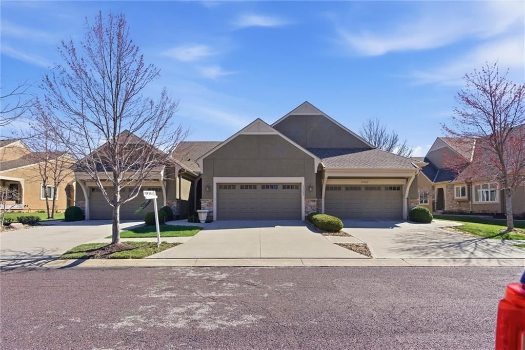 15703 Lowell Lane, Overland Park, KS