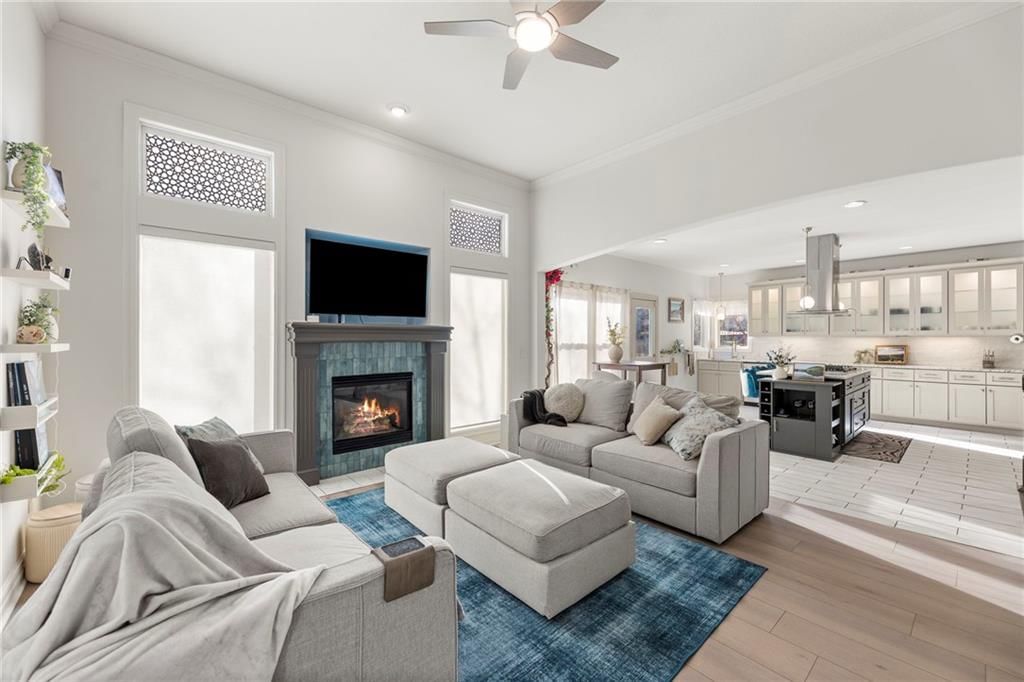 8901 N St Clair Avenue — photo 4