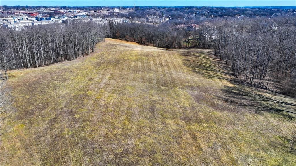 6121 NW Klamm Road — photo 43