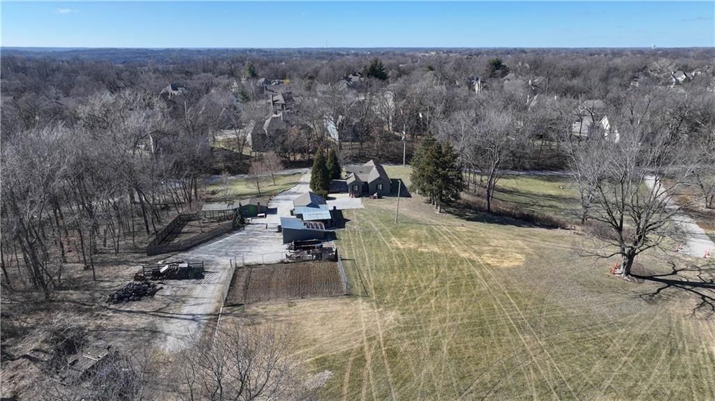 6121 NW Klamm Road — photo 45