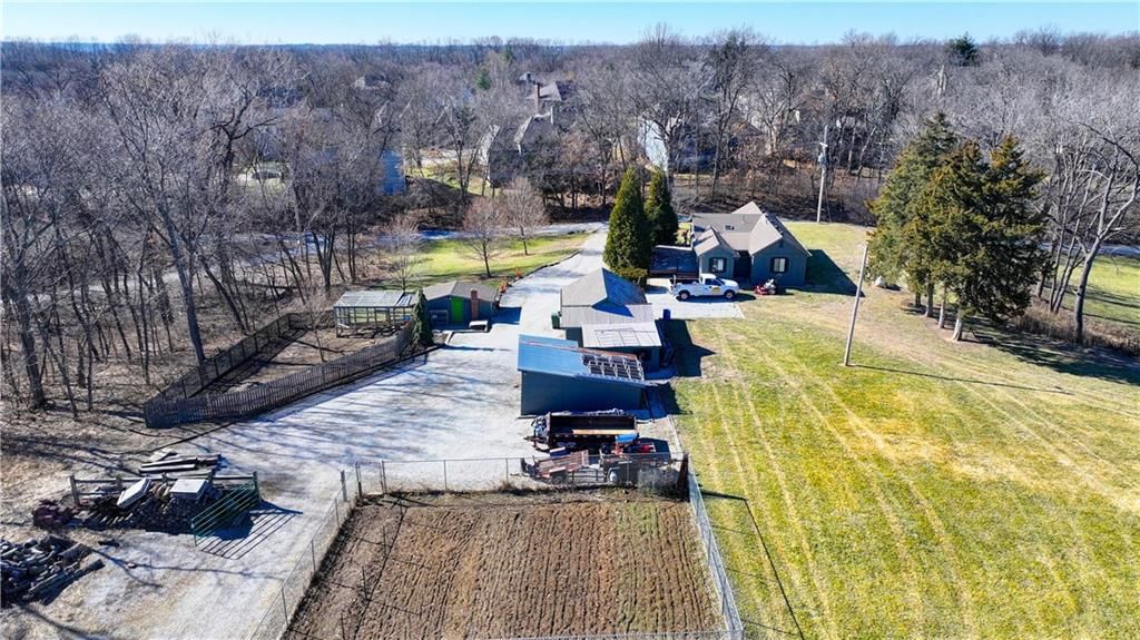 6121 NW Klamm Road — photo 53