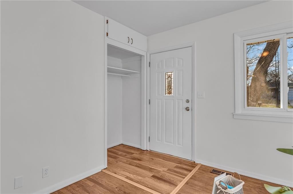 238 Michigan Street — photo 5