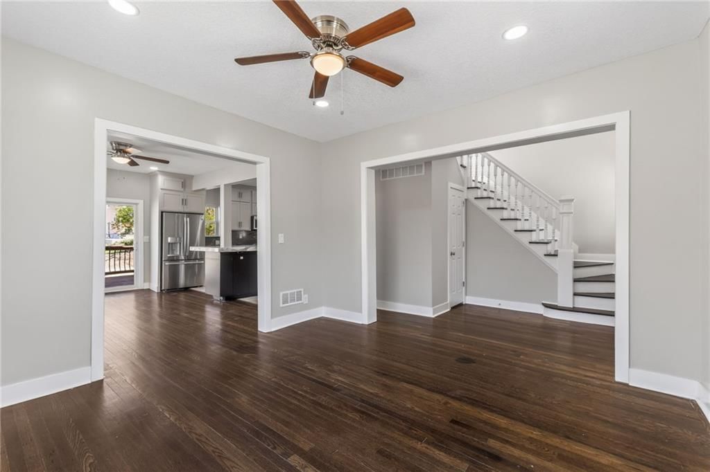1056 Cleveland Avenue — photo 4