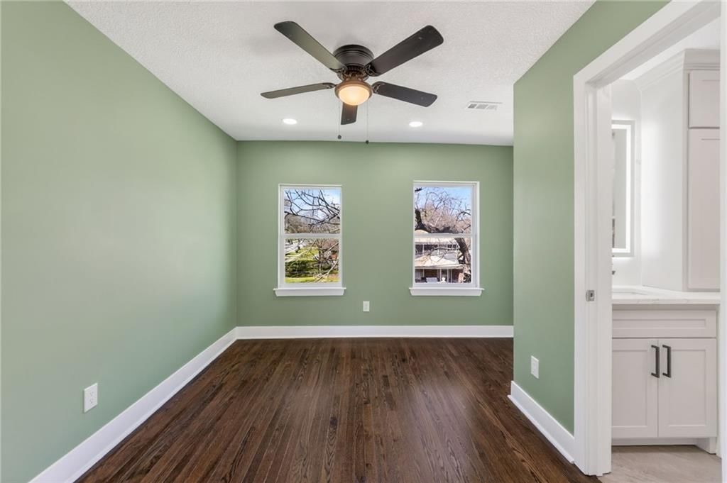 1056 Cleveland Avenue — photo 13