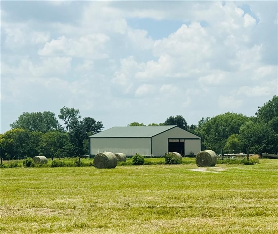 15820 Short Lane — photo 3