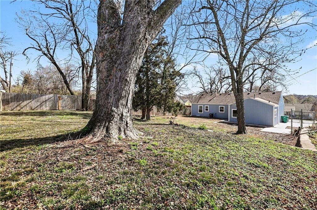 2720 Hagemann Street — photo 20