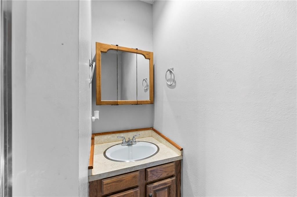 322 N 3rd Street — photo 22