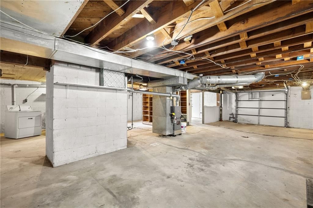 710 E 63 Terrace — photo 30
