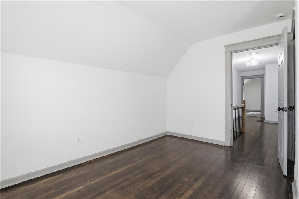 1311 E 29th Street — photo 33