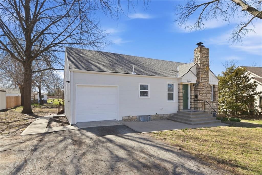 12754 Circle Drive — photo 2