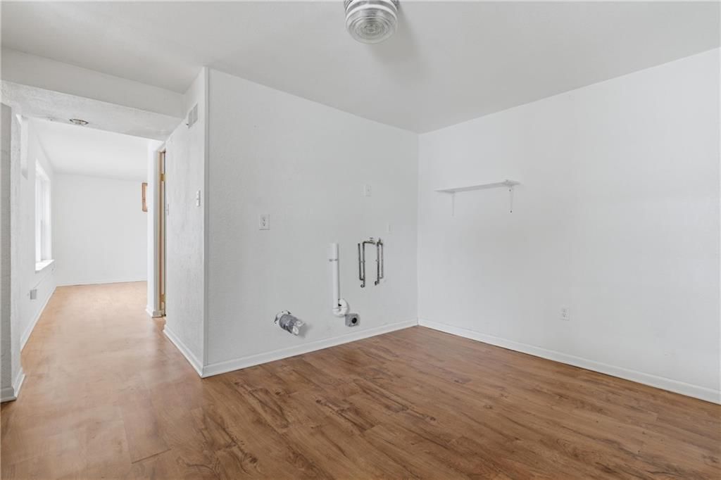 899 Williams Street — photo 27