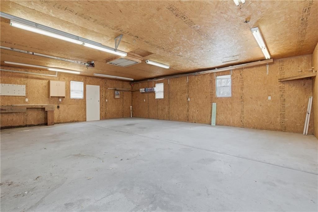 899 Williams Street — photo 32