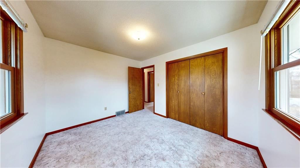 24 S Carriage Drive — photo 18