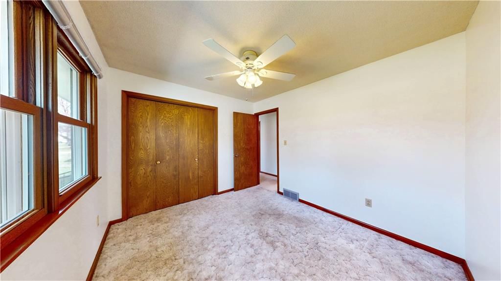 24 S Carriage Drive — photo 21
