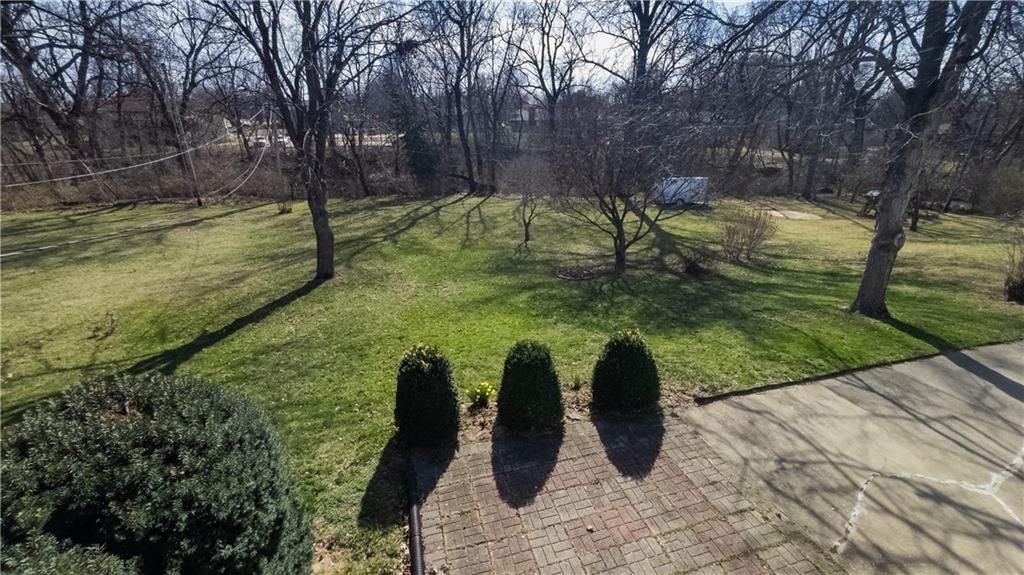 24 S Carriage Drive — photo 35