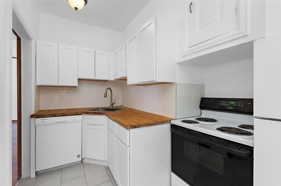 306 Main Street — photo 14