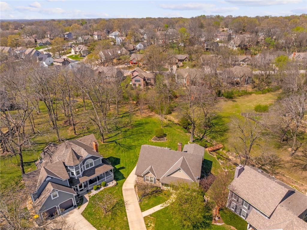 2401 SW Stonecreek Court — photo 6