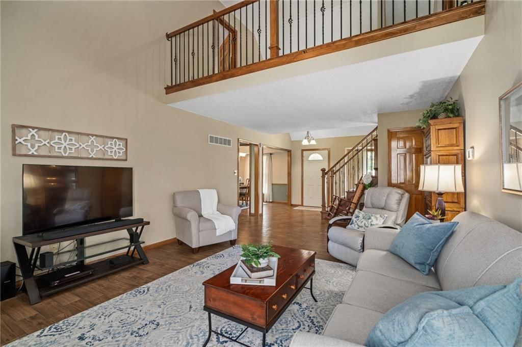 2401 SW Stonecreek Court — photo 12