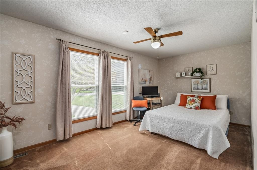 2401 SW Stonecreek Court — photo 26