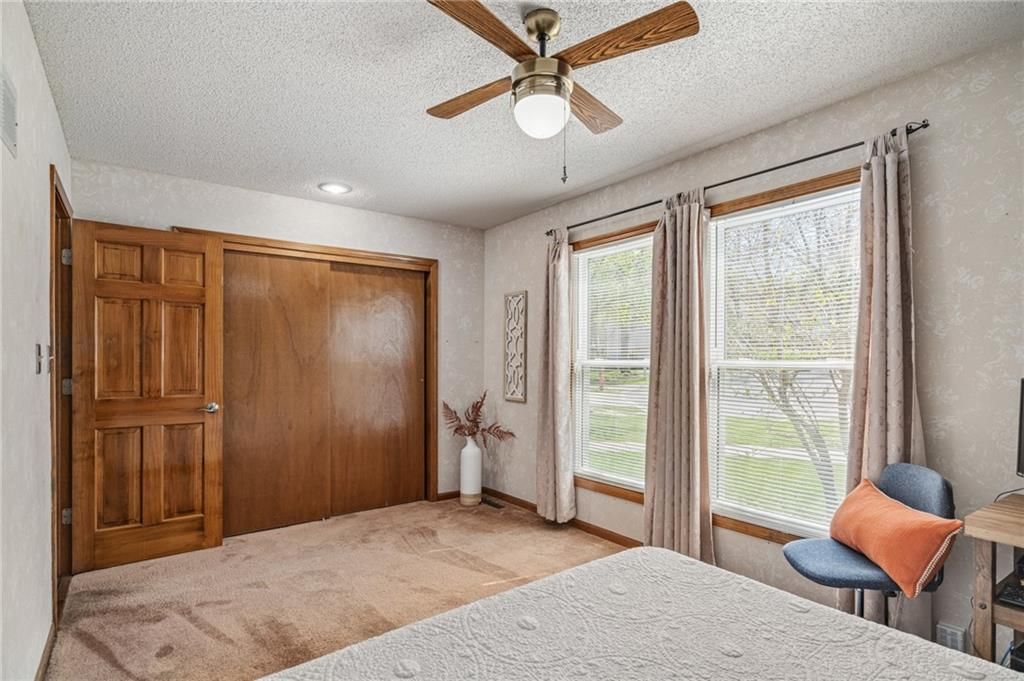2401 SW Stonecreek Court — photo 27