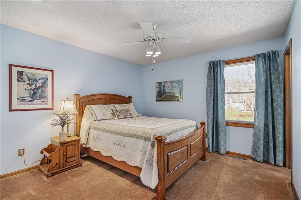 2401 SW Stonecreek Court — photo 30