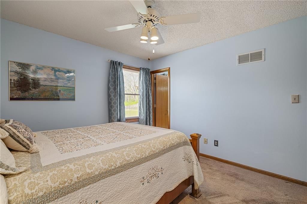 2401 SW Stonecreek Court — photo 32