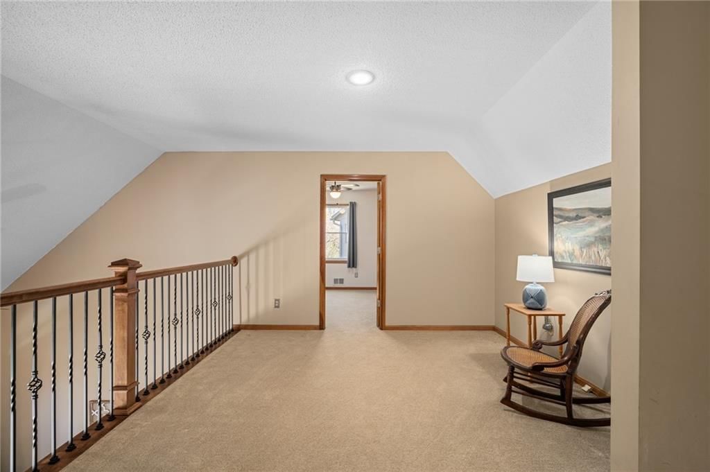 2401 SW Stonecreek Court — photo 34