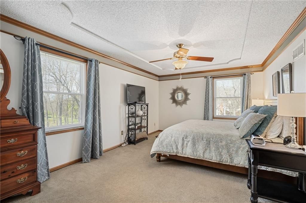 2401 SW Stonecreek Court — photo 37