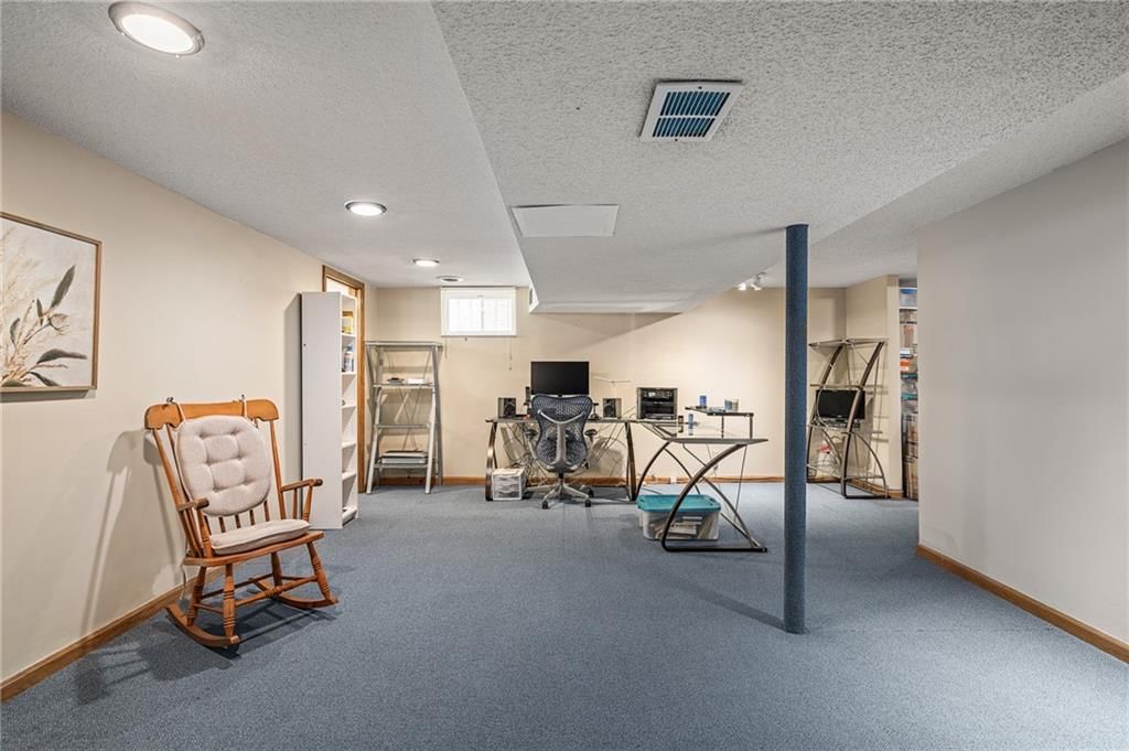 2401 SW Stonecreek Court — photo 49