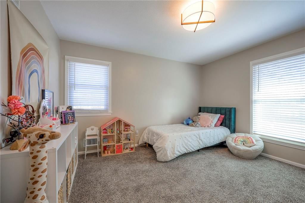 800 W 122nd Street — photo 16