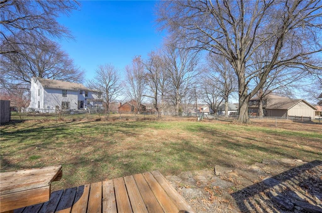 800 W 122nd Street — photo 26