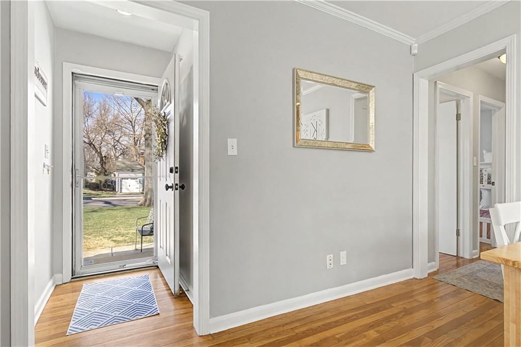 2711 W 73rd Terrace — photo 3