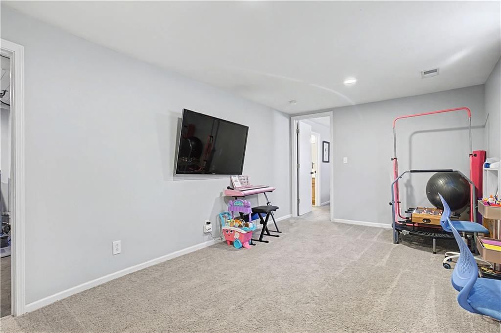 2711 W 73rd Terrace — photo 26