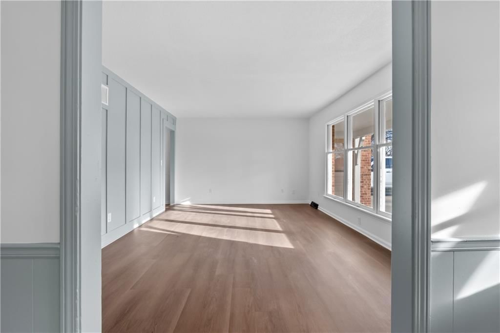 5702 Halsey Street — photo 5