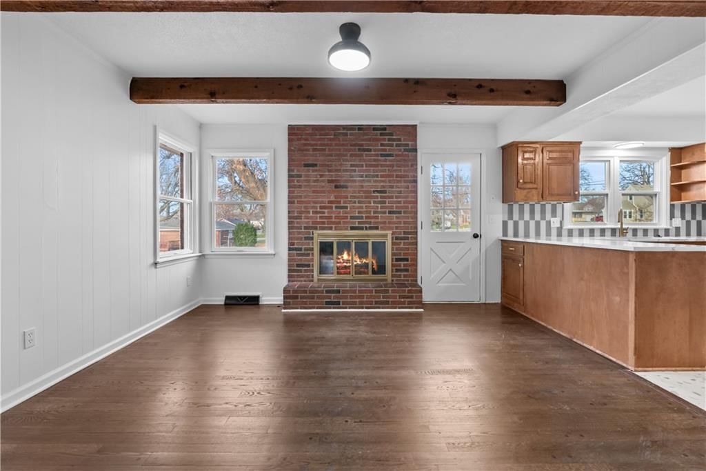 5702 Halsey Street — photo 8