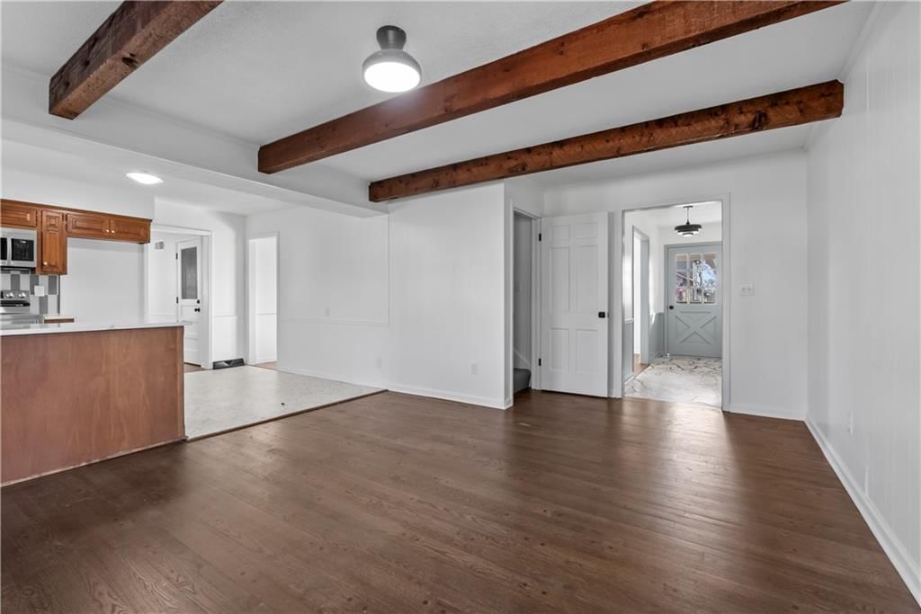 5702 Halsey Street — photo 10