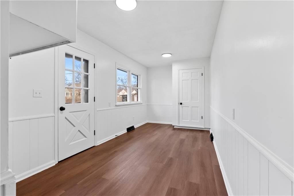 5702 Halsey Street — photo 16
