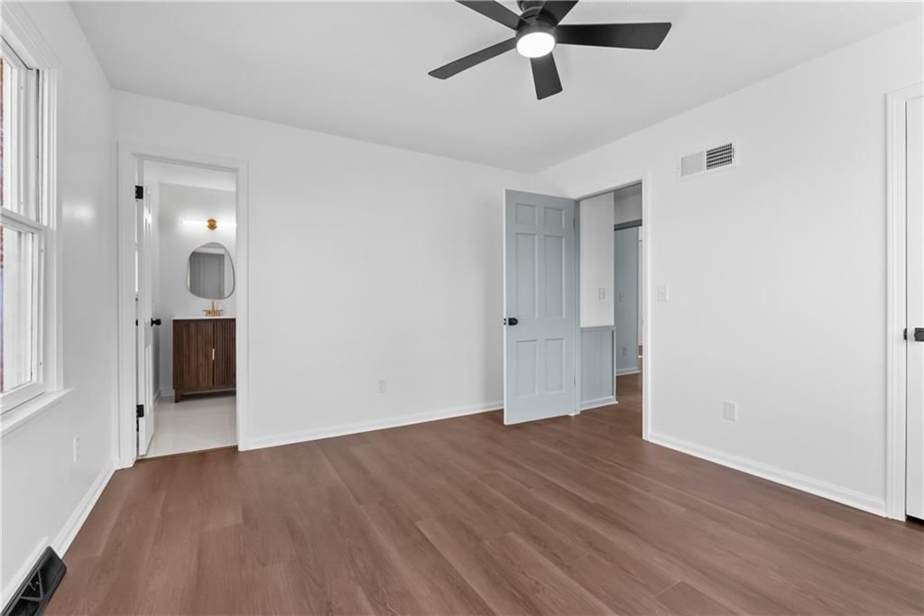 5702 Halsey Street — photo 20
