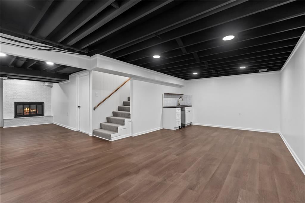 5702 Halsey Street — photo 36