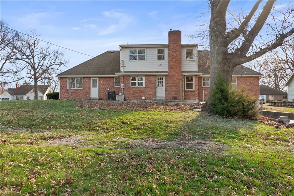 5702 Halsey Street — photo 42