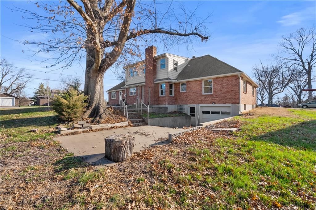 5702 Halsey Street — photo 43