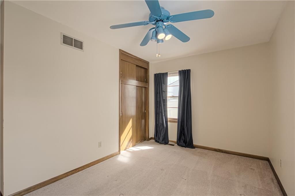 606 N Rogers Street — photo 14